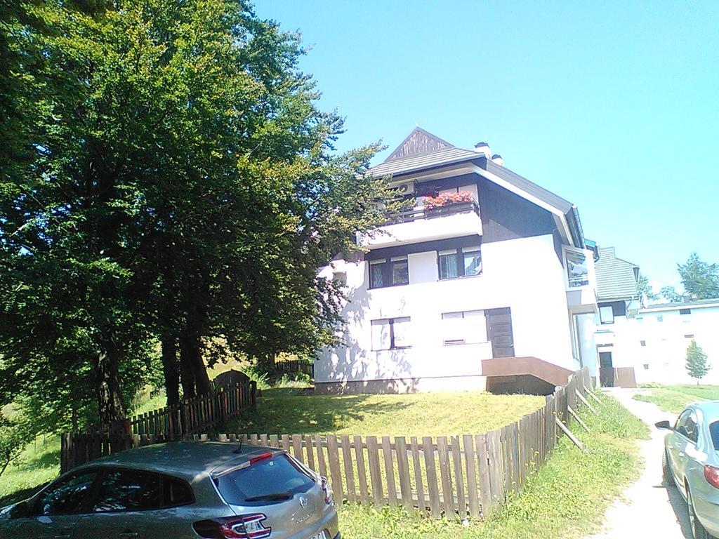 Art Apartman Plitvička Jezera Kültér fotó